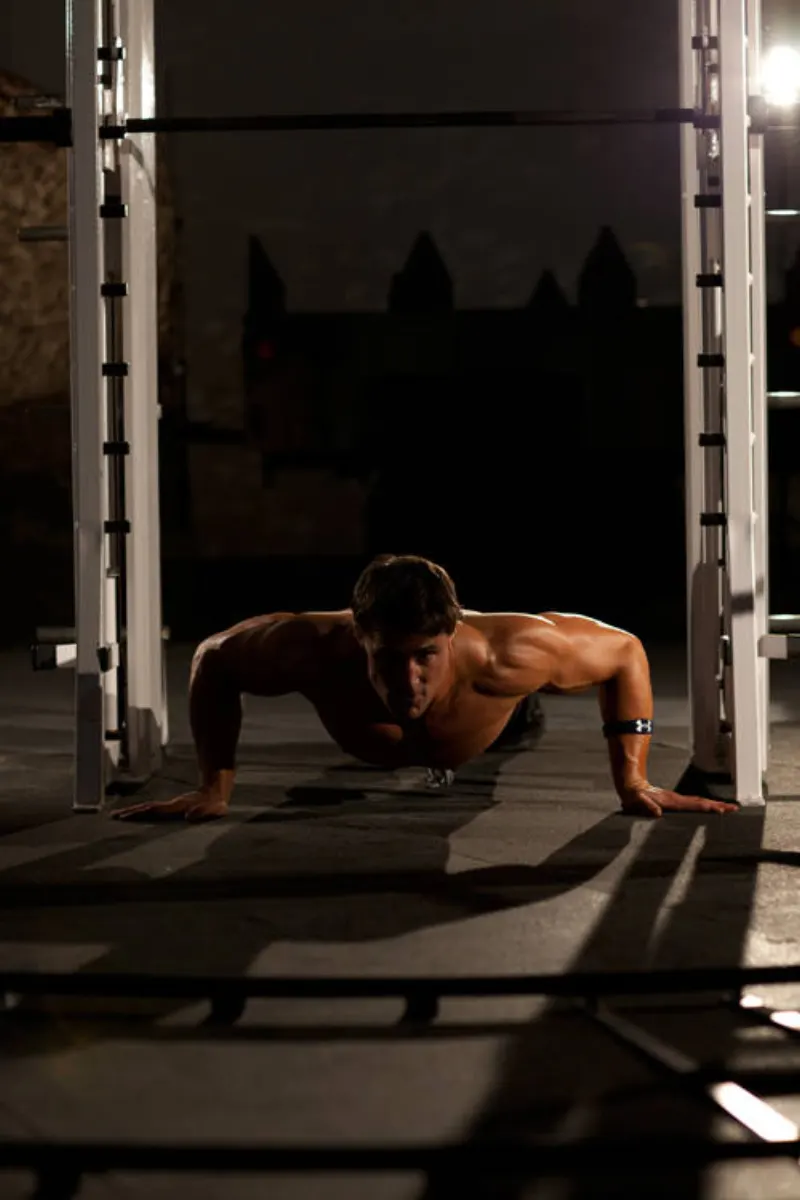 Brede push-up, eindpositie