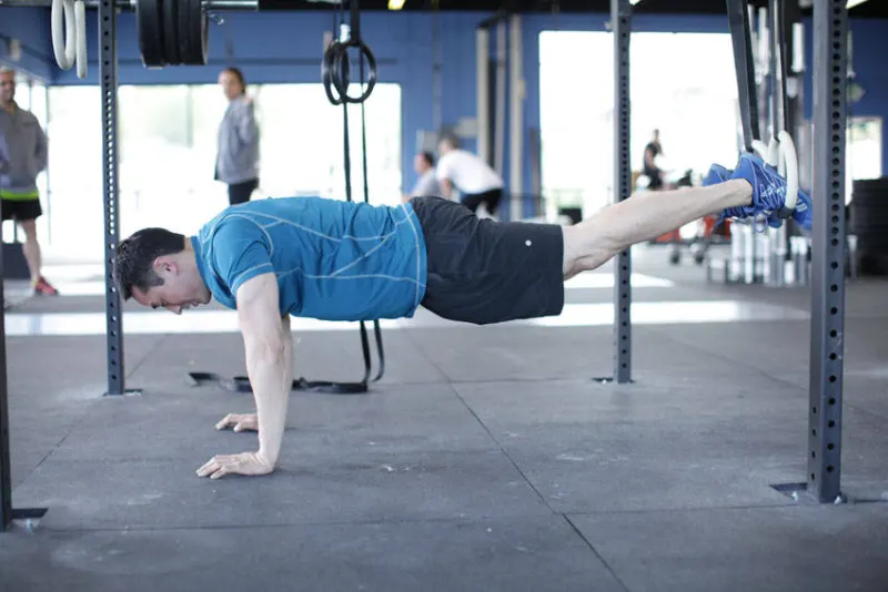 Reverse crunch aan suspension straps
