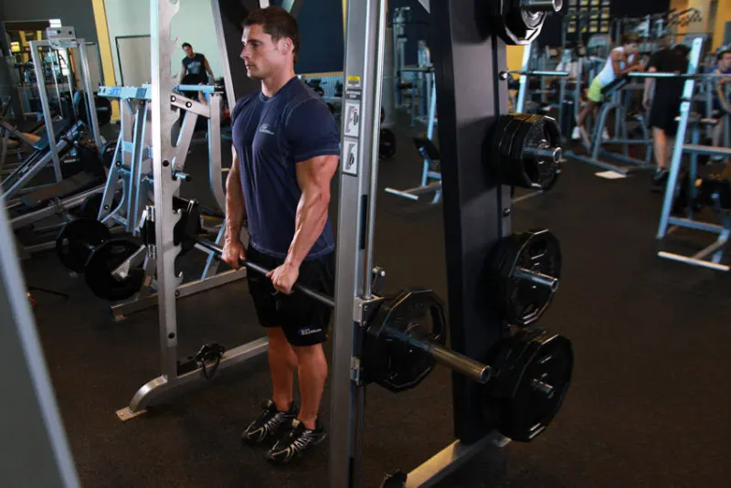 Upright row in de Smith machine